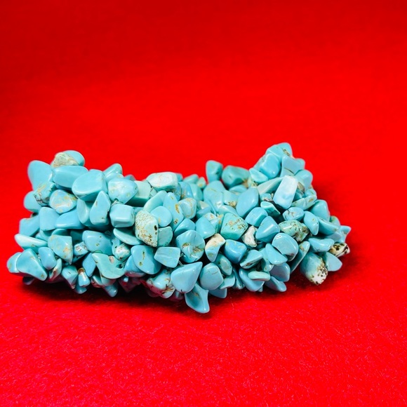 Turquoise Nugget Stretchy Bracelet Ships FREE - Picture 5 of 5